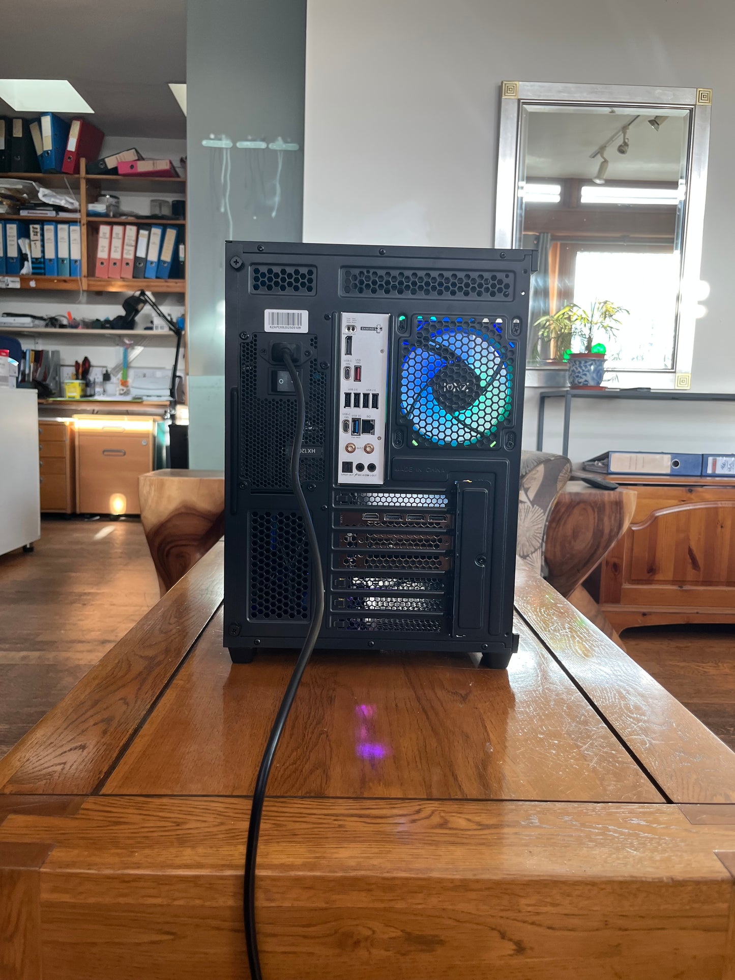 Ultimate Gaming Pc- Rtx 5090 32GB, Ryzen 9 9950X3D, 96GB DDR5, 2TB M.2 SSD